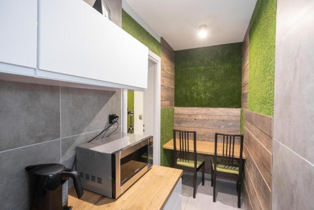 Rooms Center - Dworzec Pkp, Rynek Вроцлав Екстериор снимка